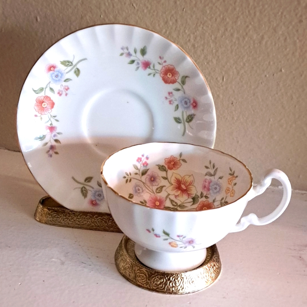 Bone China Tea Cup & Saucer HARLEIGH CHINA floral bouquet (D21)
